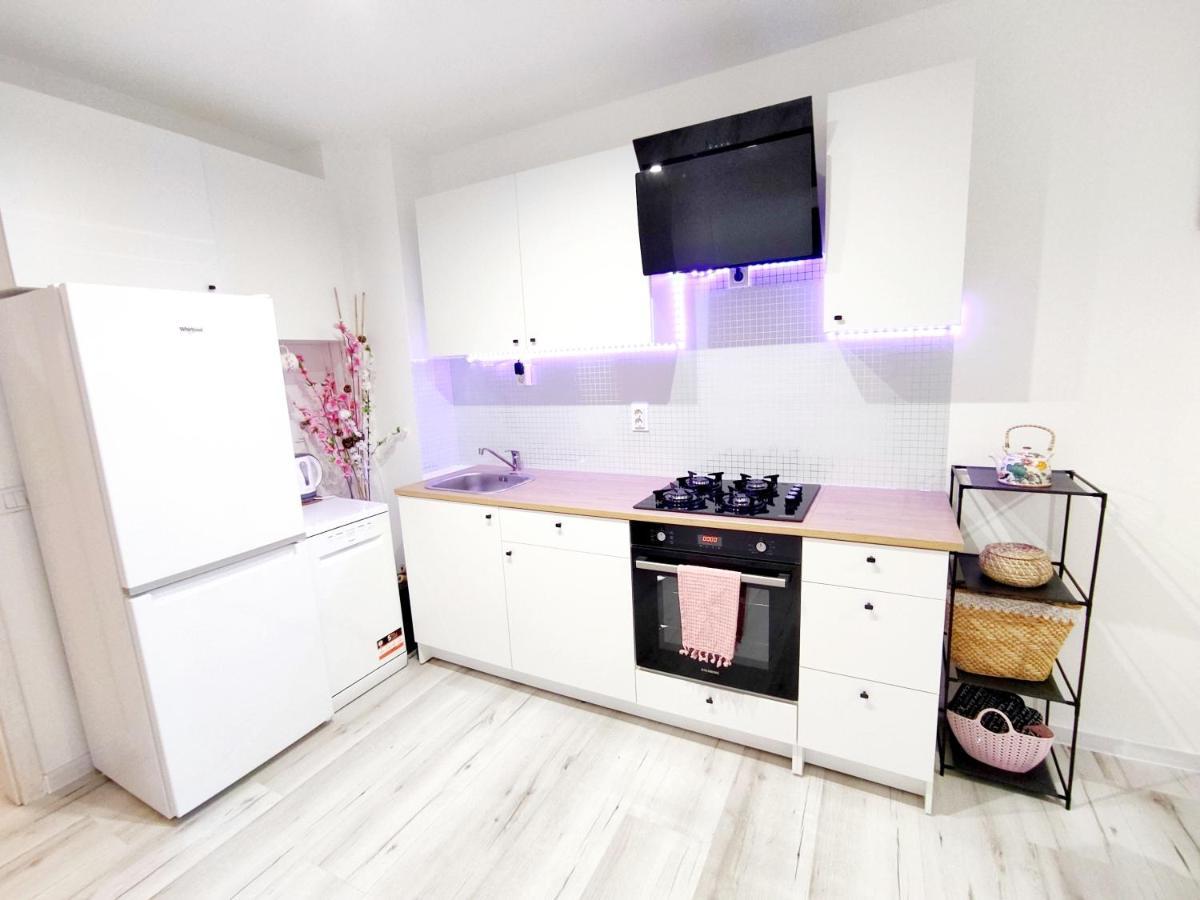 Apartment Lord House *